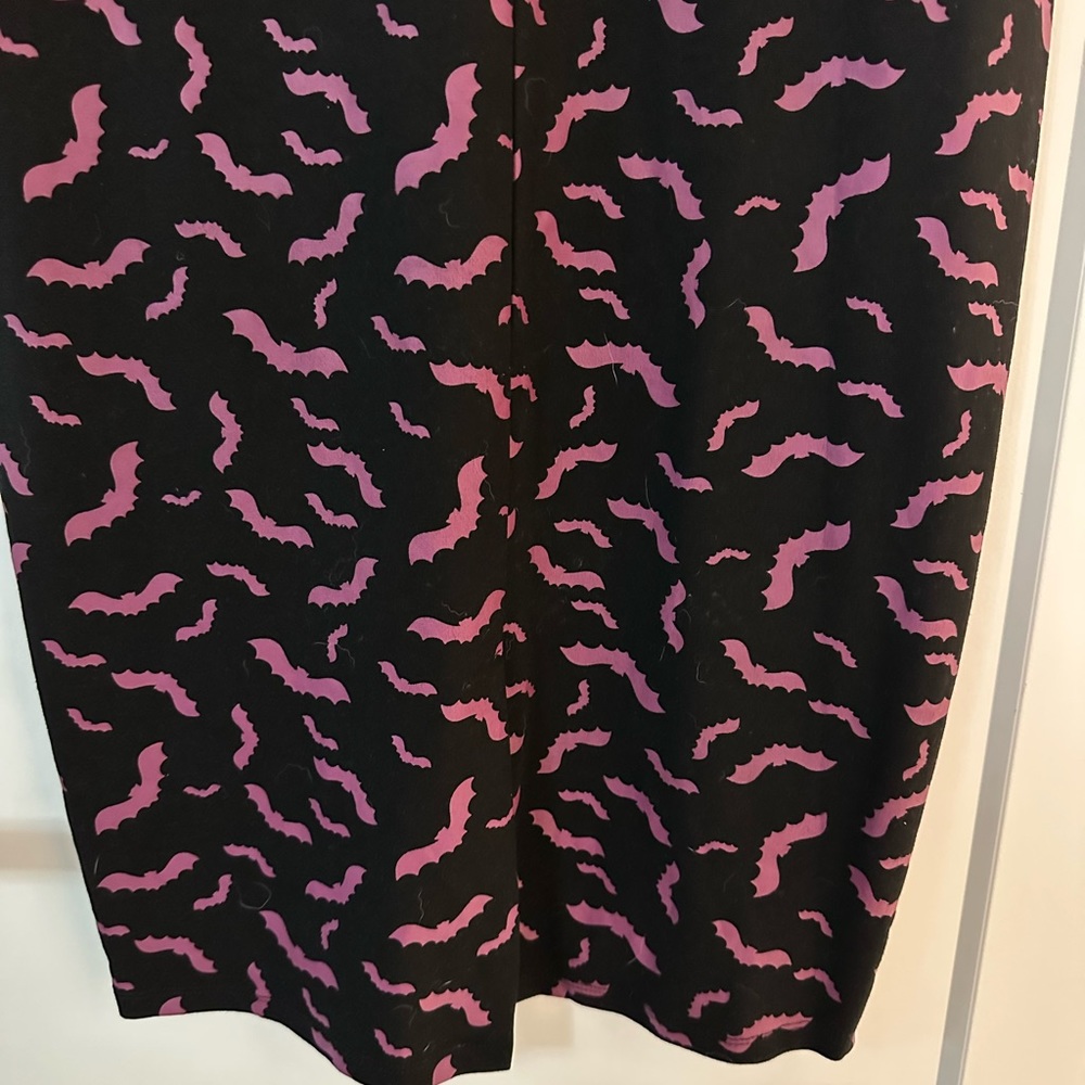Unique Vintage Black Midi Dress with Pink Pattern - Picture 5 of 5